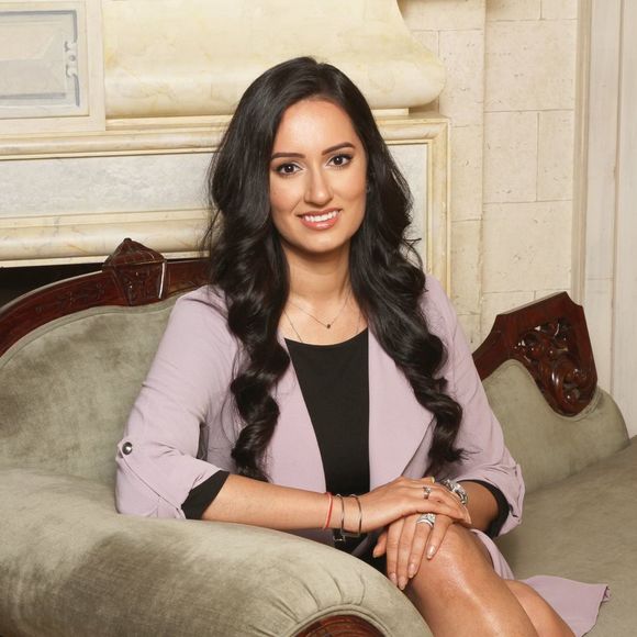 Meet your Posher, Rupali - Picture 1 of 1